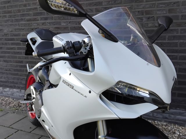 ducati - 899-panigale