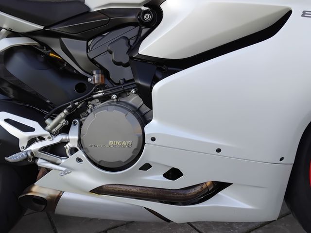 ducati - 899-panigale