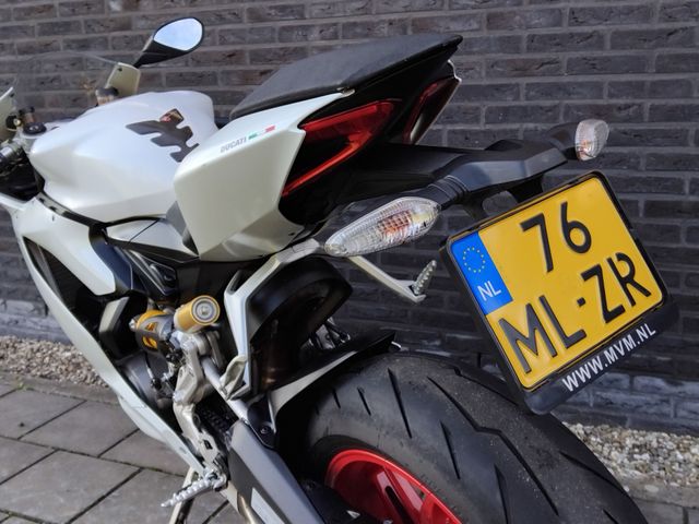 ducati - 899-panigale