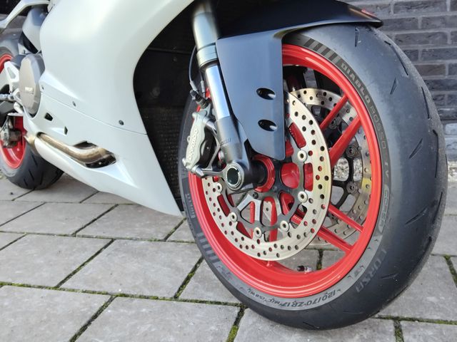 ducati - 899-panigale