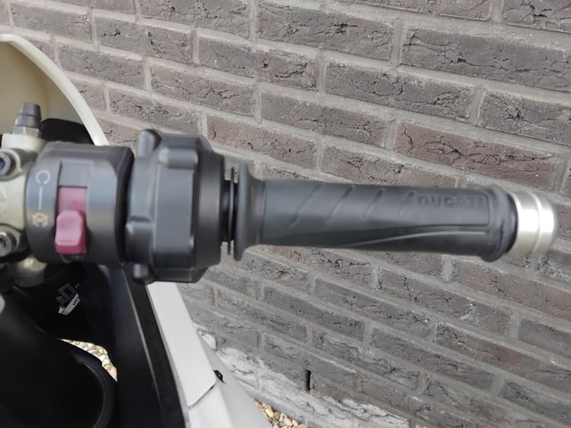 ducati - 899-panigale