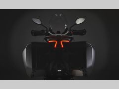 MV Agusta Turismo Veloce Lusso SCS 2025 nieuw – foto 7 van 16