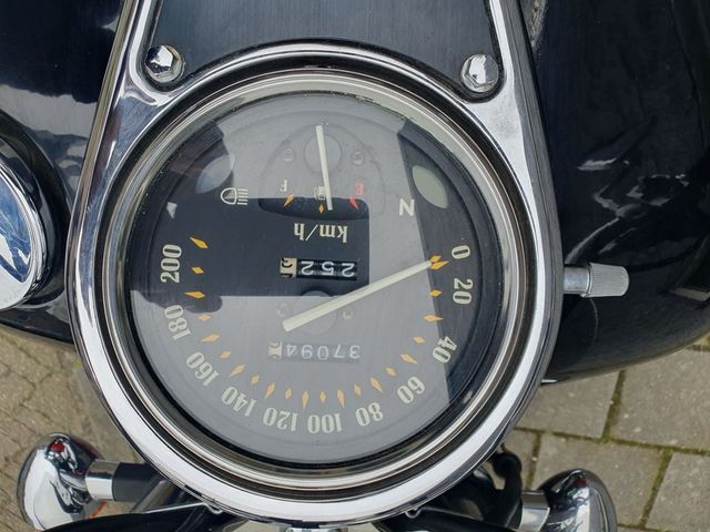 kawasaki - vn-1500-classic