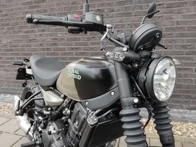 ROYAL ENFIELD GUERRILLA 450 – foto 4