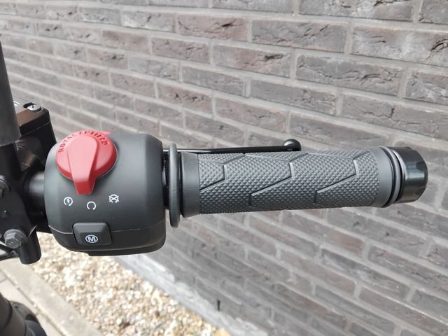 royal-enfield - guerrilla-450