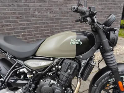 ROYAL ENFIELD GUERRILLA 450 – foto 3