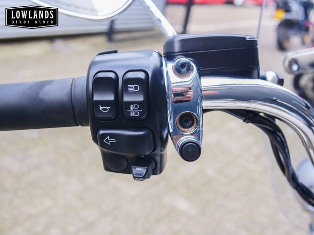 harley-davidson - road-king-classic-flhrc