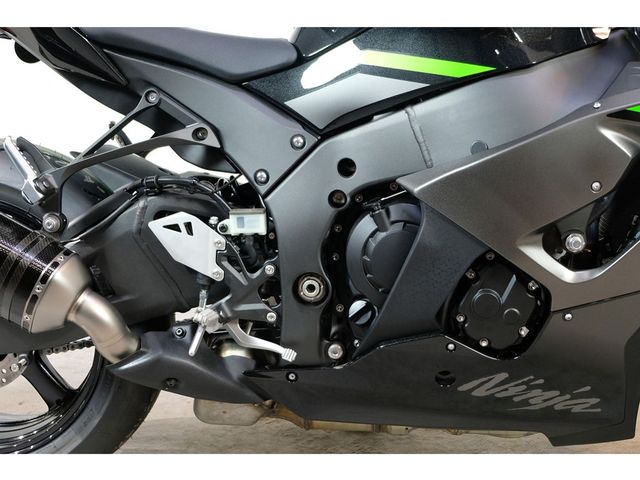 kawasaki - ninja-zx-10r-performance