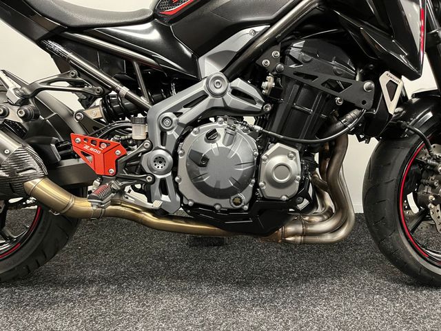 kawasaki - z900