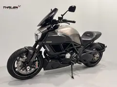 Ducati Diavel Titanium No 233/500 Limited Edition 2015 occasion – foto 6 van 18