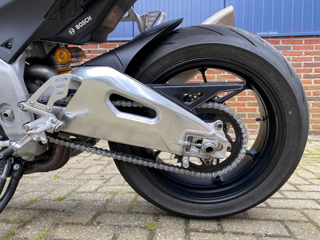 aprilia - tuono-v4-1100-factory