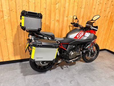 QJMOTOR SRT 600 SX TOURING – foto 3