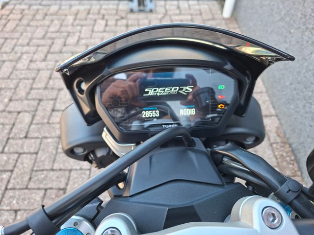 triumph - speed-triple-rs
