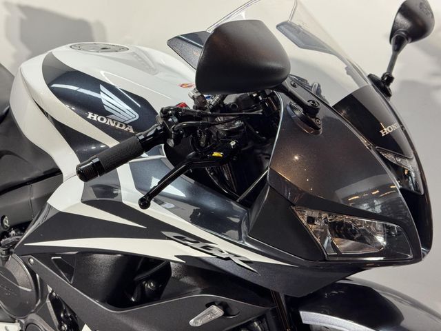 honda - cbr-600-rr-c-abs