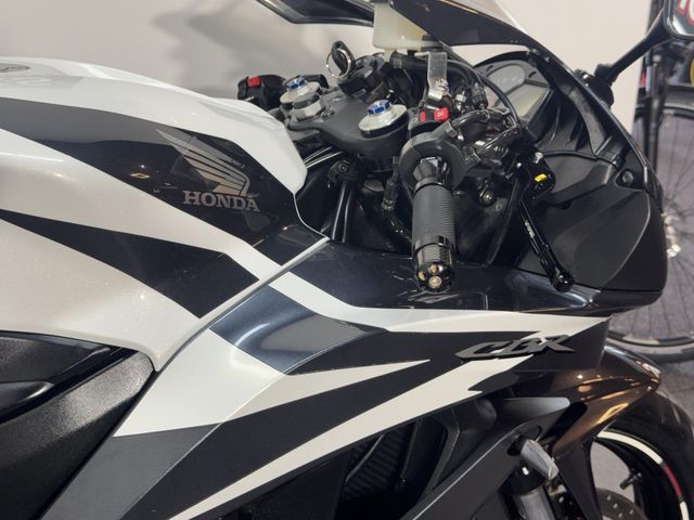 honda - cbr-600-rr-c-abs