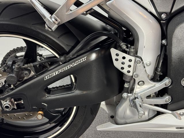 honda - cbr-600-rr-c-abs