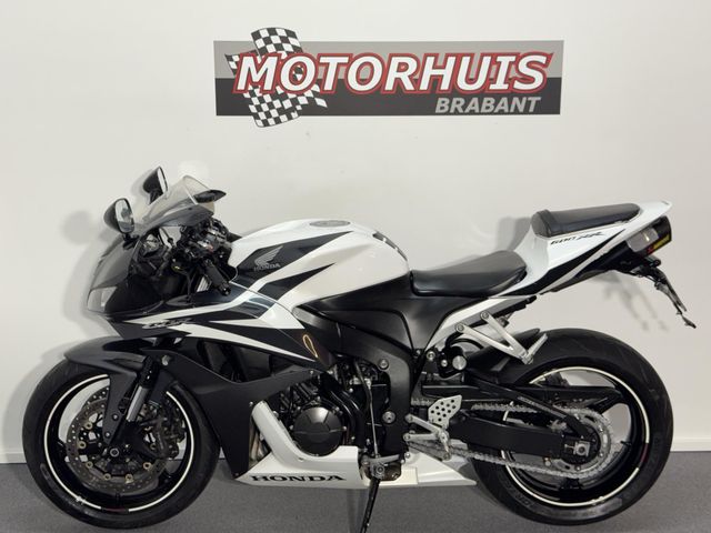 honda - cbr-600-rr-c-abs