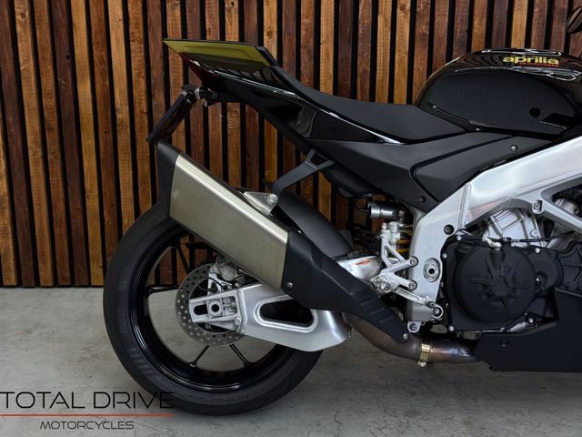 aprilia - tuono--v4-1100-factory
