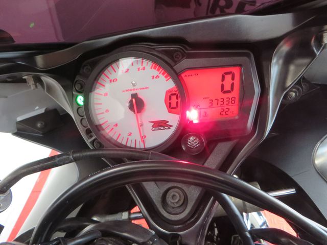 suzuki - gsx-r-750