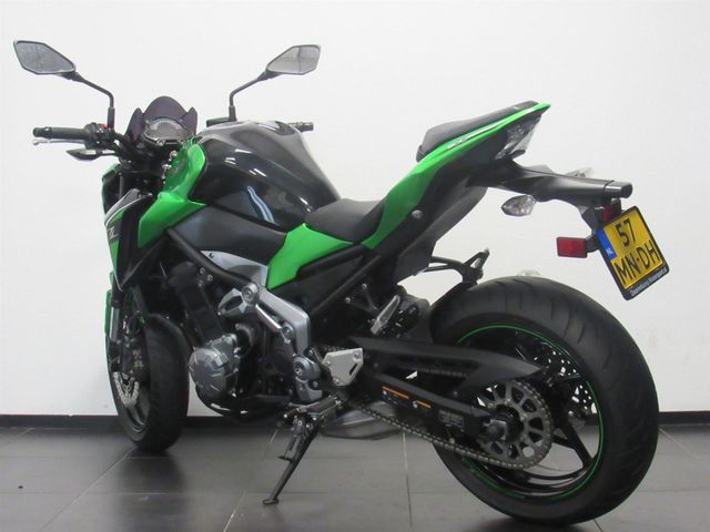 kawasaki - z900