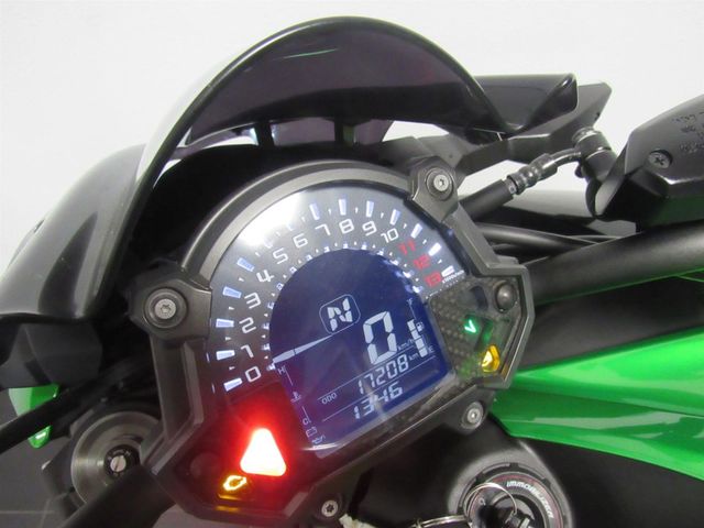 kawasaki - z900