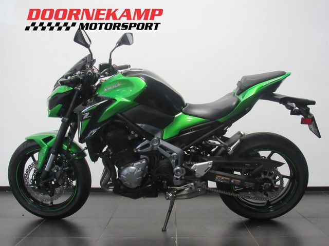 kawasaki - z900