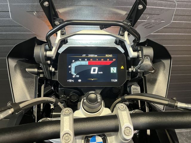 bmw - r-1250-gs-triple-black