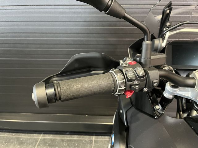 bmw - r-1250-gs-triple-black