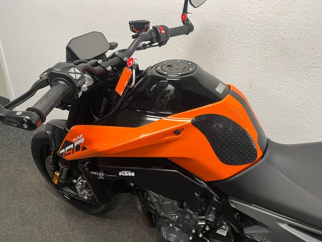 ktm - 790-duke