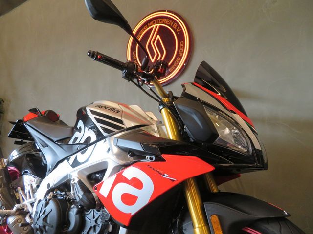 aprilia - tuono--v4-1100-factory
