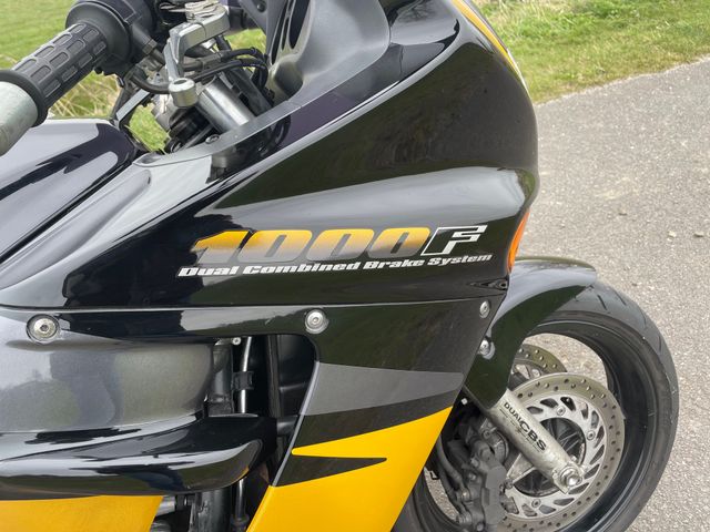 honda - cbr-1000-f-dcbs