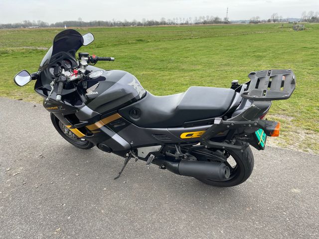 honda - cbr-1000-f-dcbs