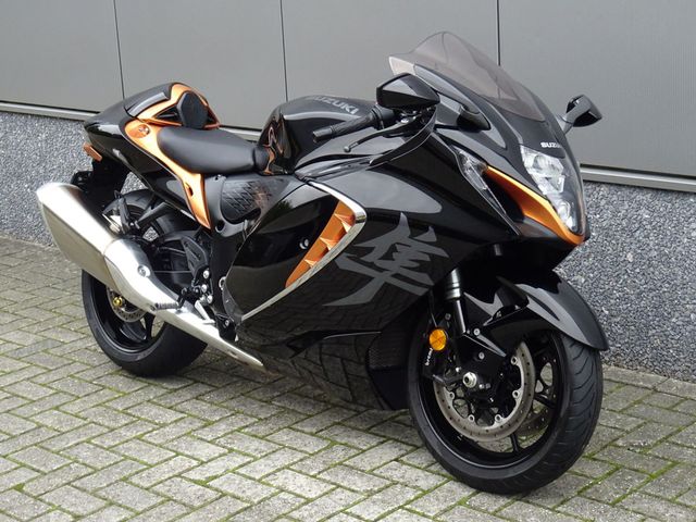 suzuki - gsx-r-1300-hayabusa