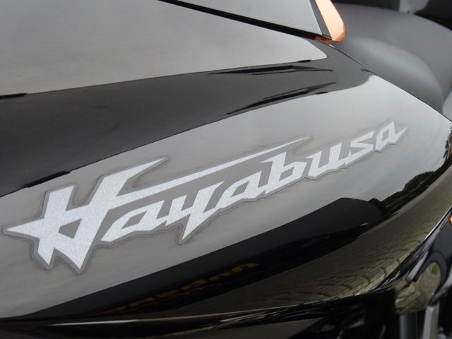 suzuki - gsx-r-1300-hayabusa