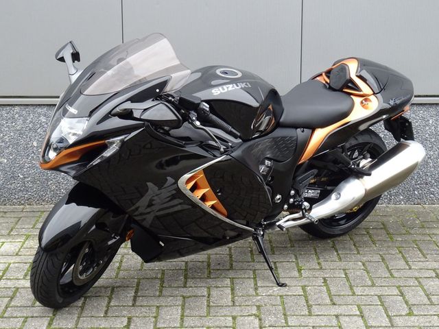suzuki - gsx-r-1300-hayabusa