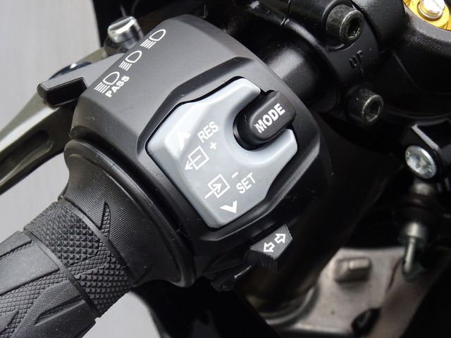 suzuki - gsx-r-1300-hayabusa