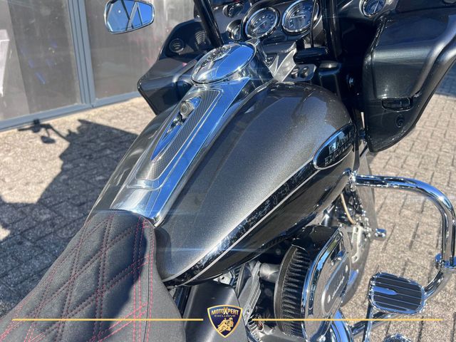 harley-davidson - road-glide-cvo-fltrxse