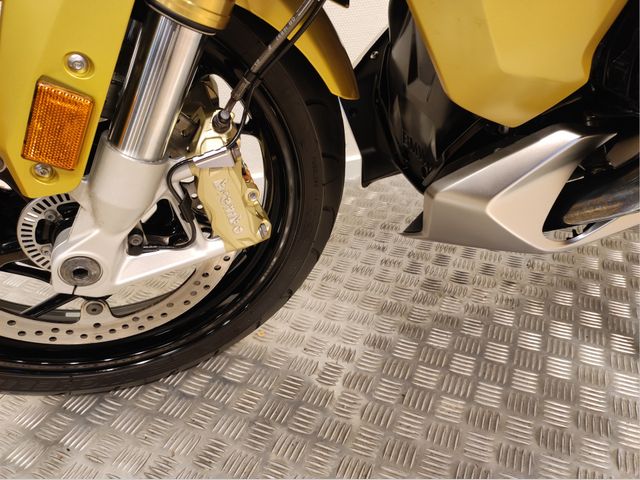 bmw - r-1250-rs