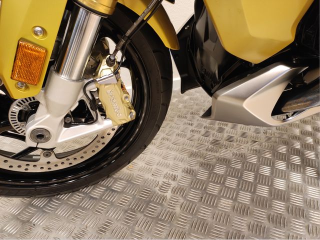 bmw - r-1250-rs