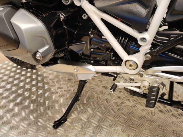 bmw - r-1250-rs