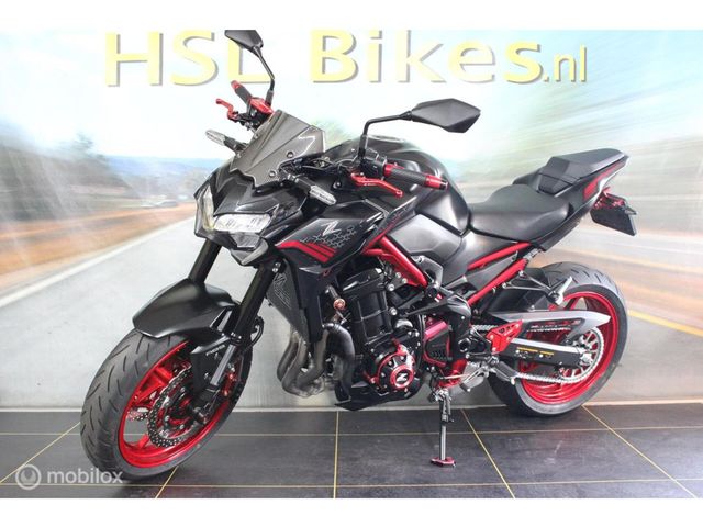 kawasaki - z900