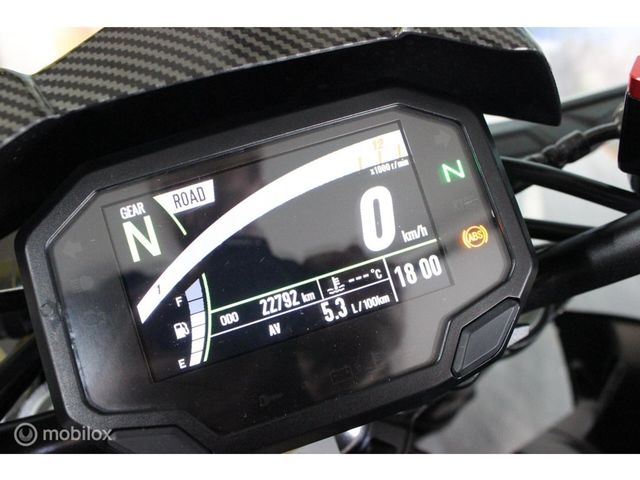 kawasaki - z900