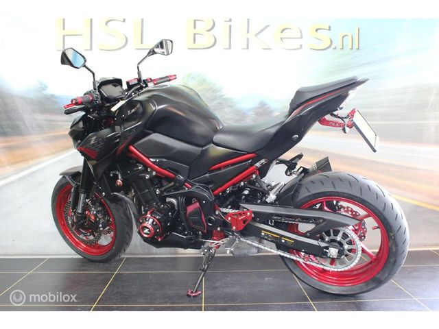 kawasaki - z900
