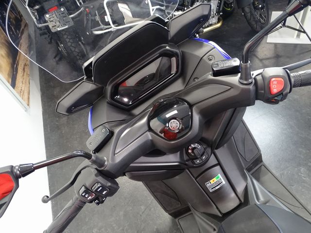 yamaha - x-max-300-abs