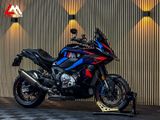 BMW M 1000 XR