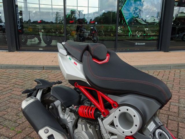 italjet - dragstar-200-limited-edition