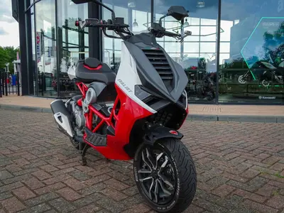 ITALJET DRAGSTAR 200 LIMITED EDITION – foto 3