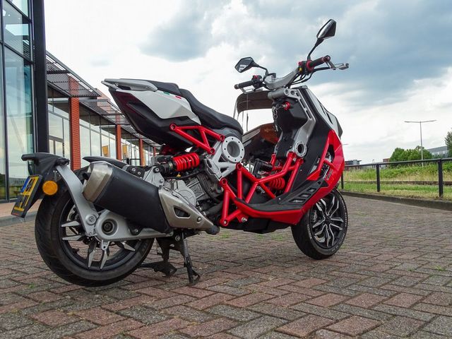 italjet - dragstar-200-limited-edition