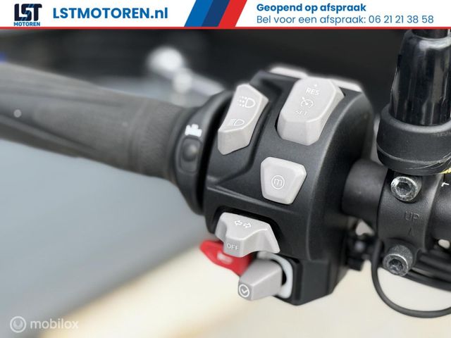 triumph - tiger-900-gt