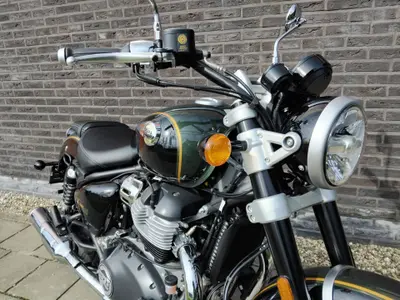 ROYAL ENFIELD SUPER METEOR 650 – foto 4